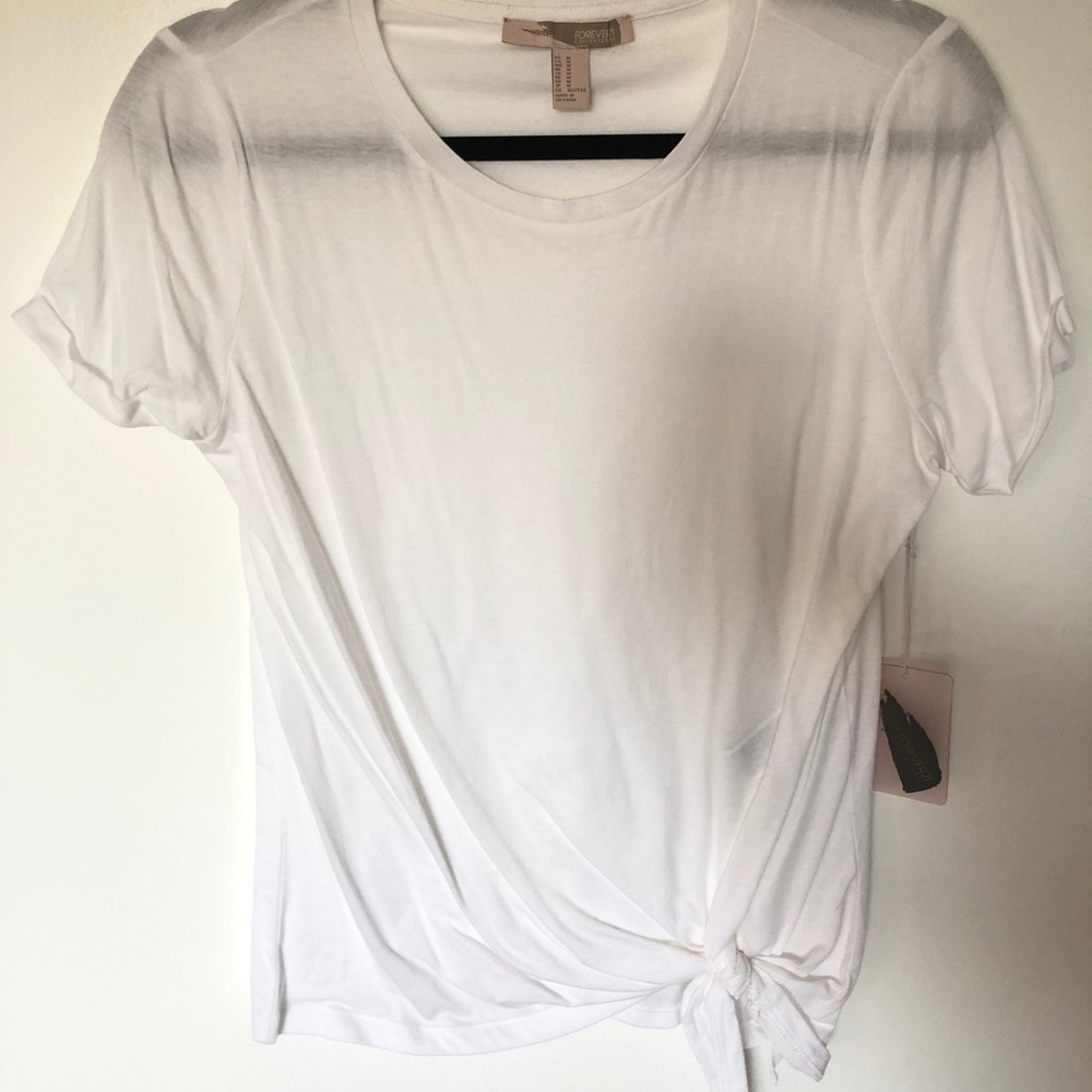 NWT Forever21 white T-shirt with tie detail